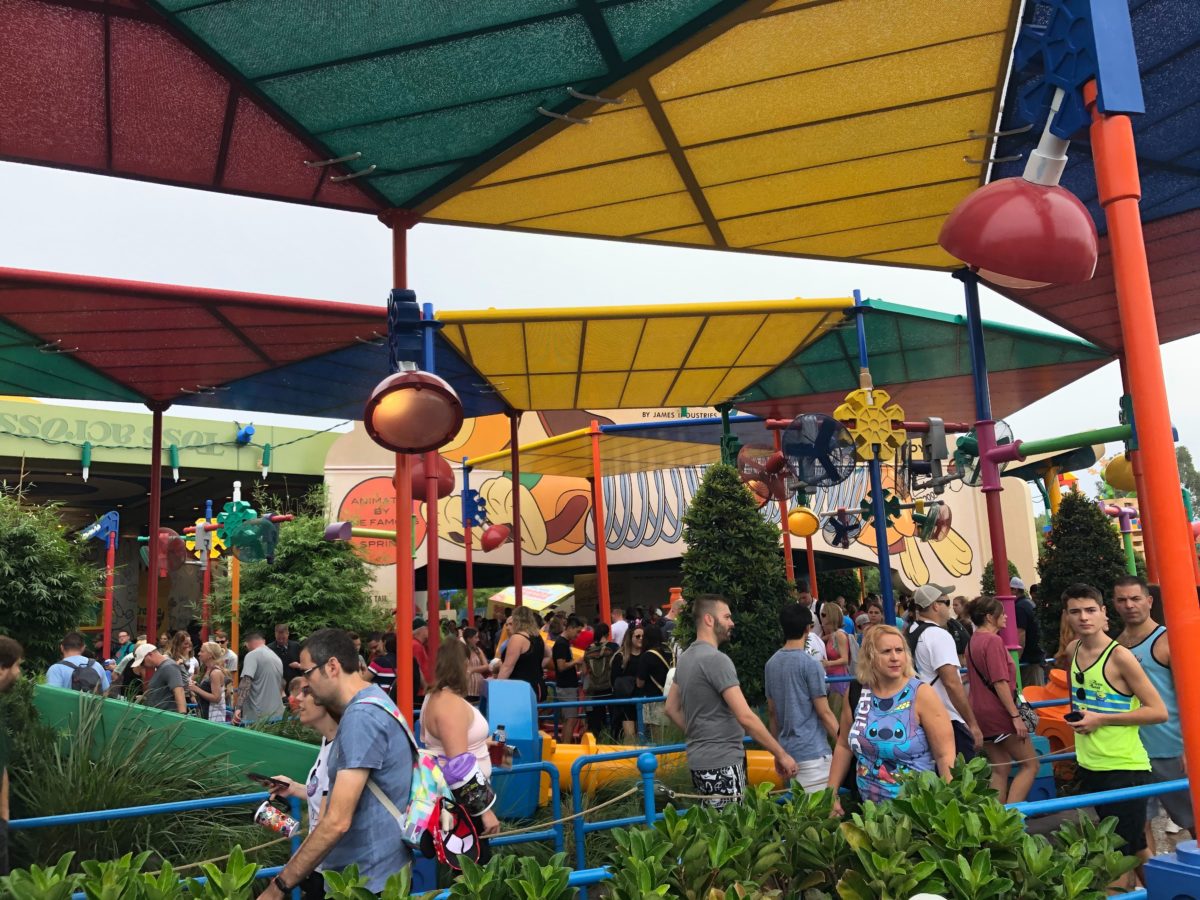 PHOTOS: Slinky Dog Dash Shade Structure Now Completed at Toy Story Land ...