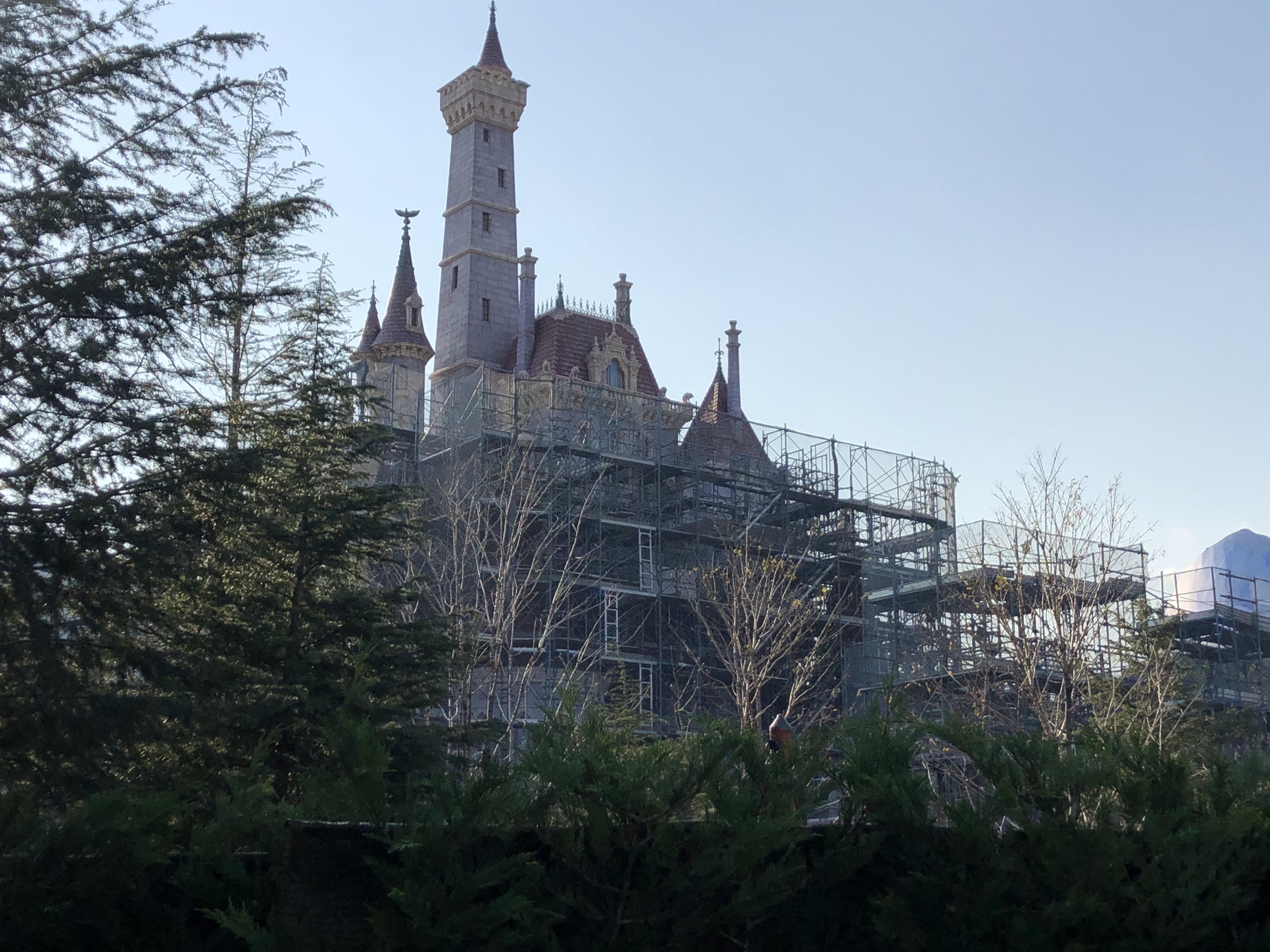 Photos More Progress On The Enchanted Tale Of Beauty And The Beast New Fantasyland At Tokyo Disneyland 12 18 19 Wdw News Today