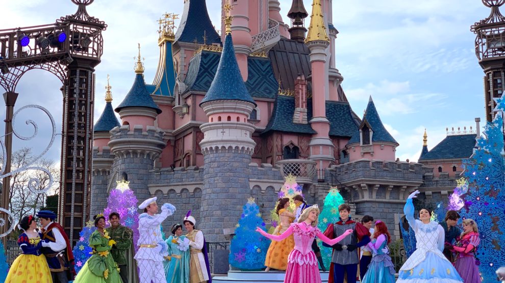 VIDEO: Disney Princess Royal Sparkling Winter Waltz Show 2019 at Disneyland Paris - WDW News Today