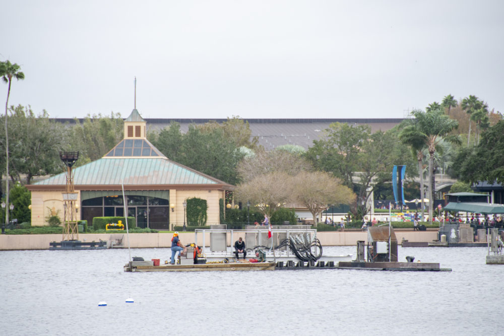 EPCOT Photo Report 12 30 19 divers