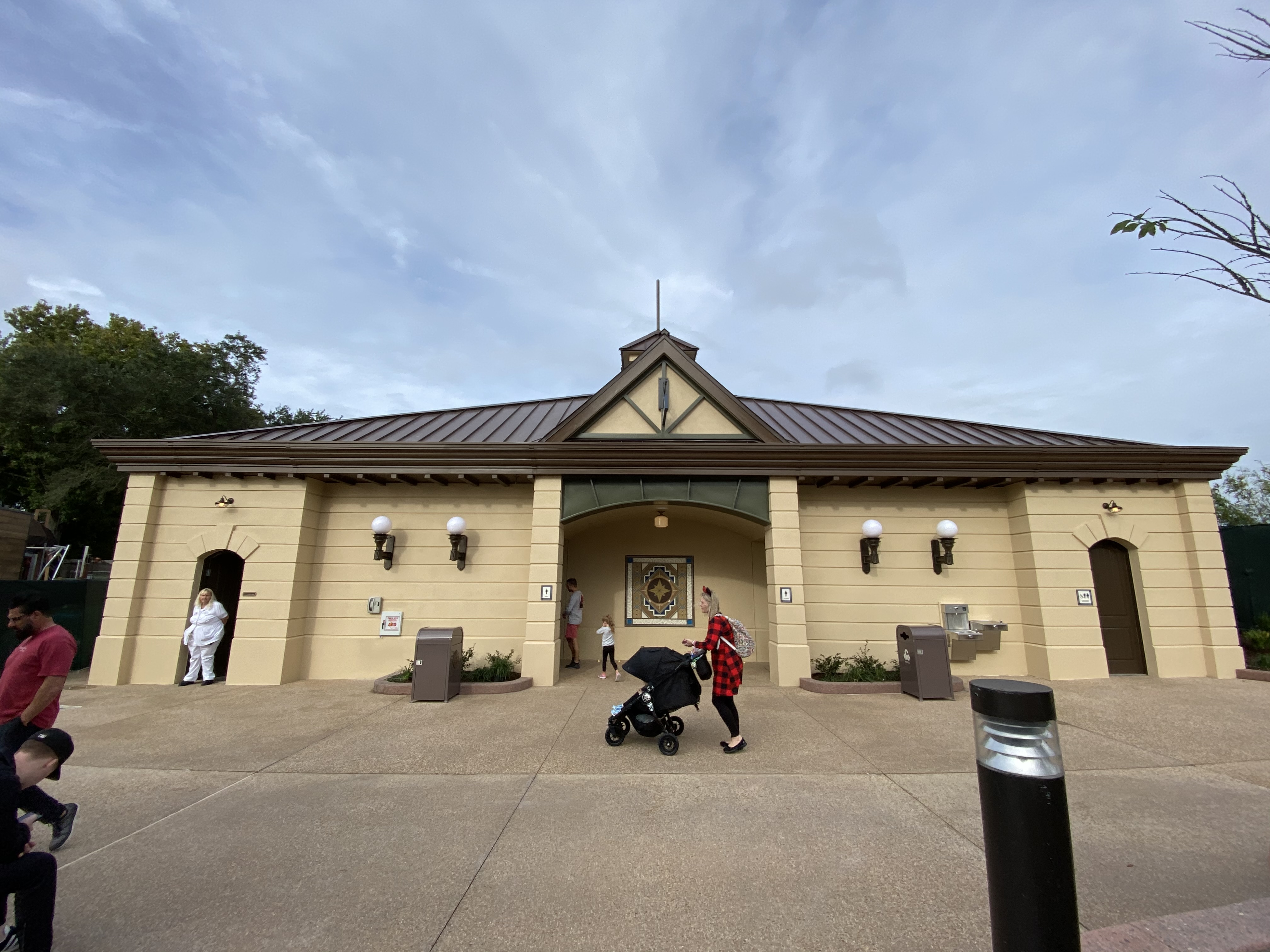 new world showcase restrooms epcot dec 2019 6