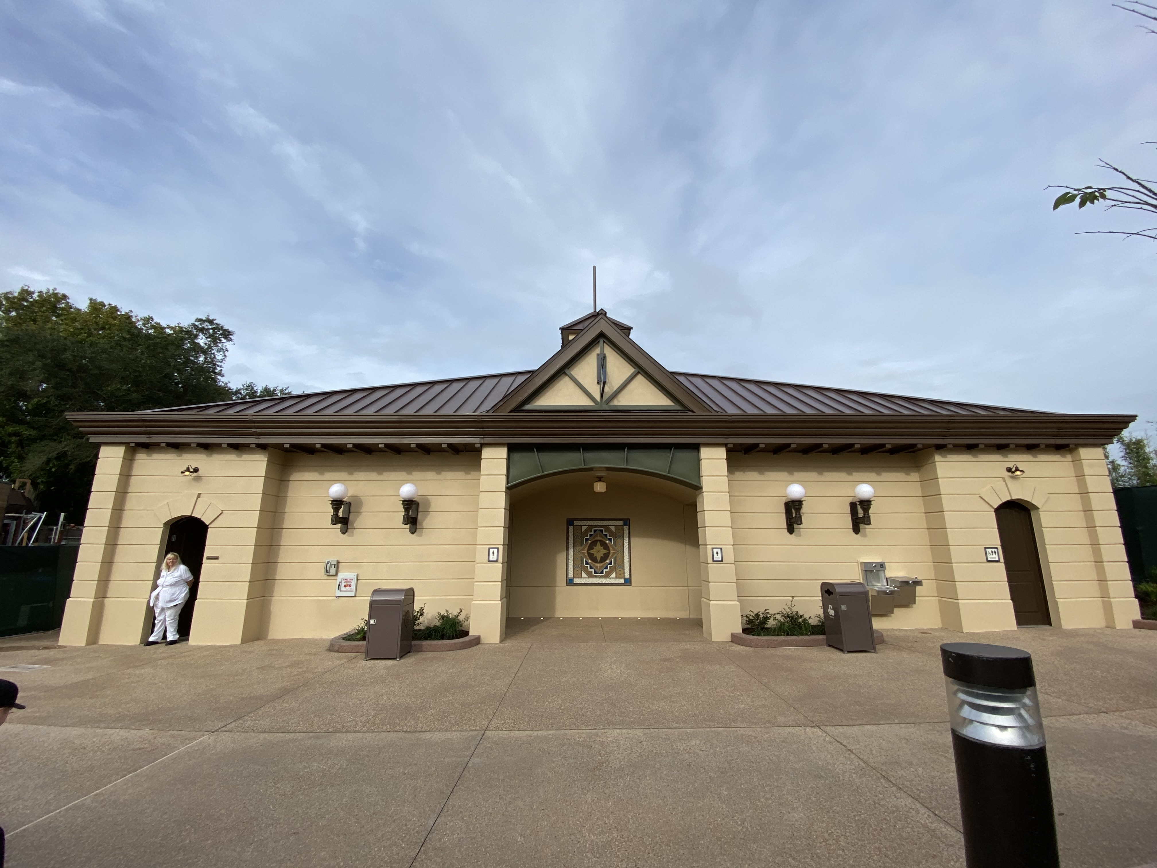 new world showcase restrooms epcot dec 2019 9