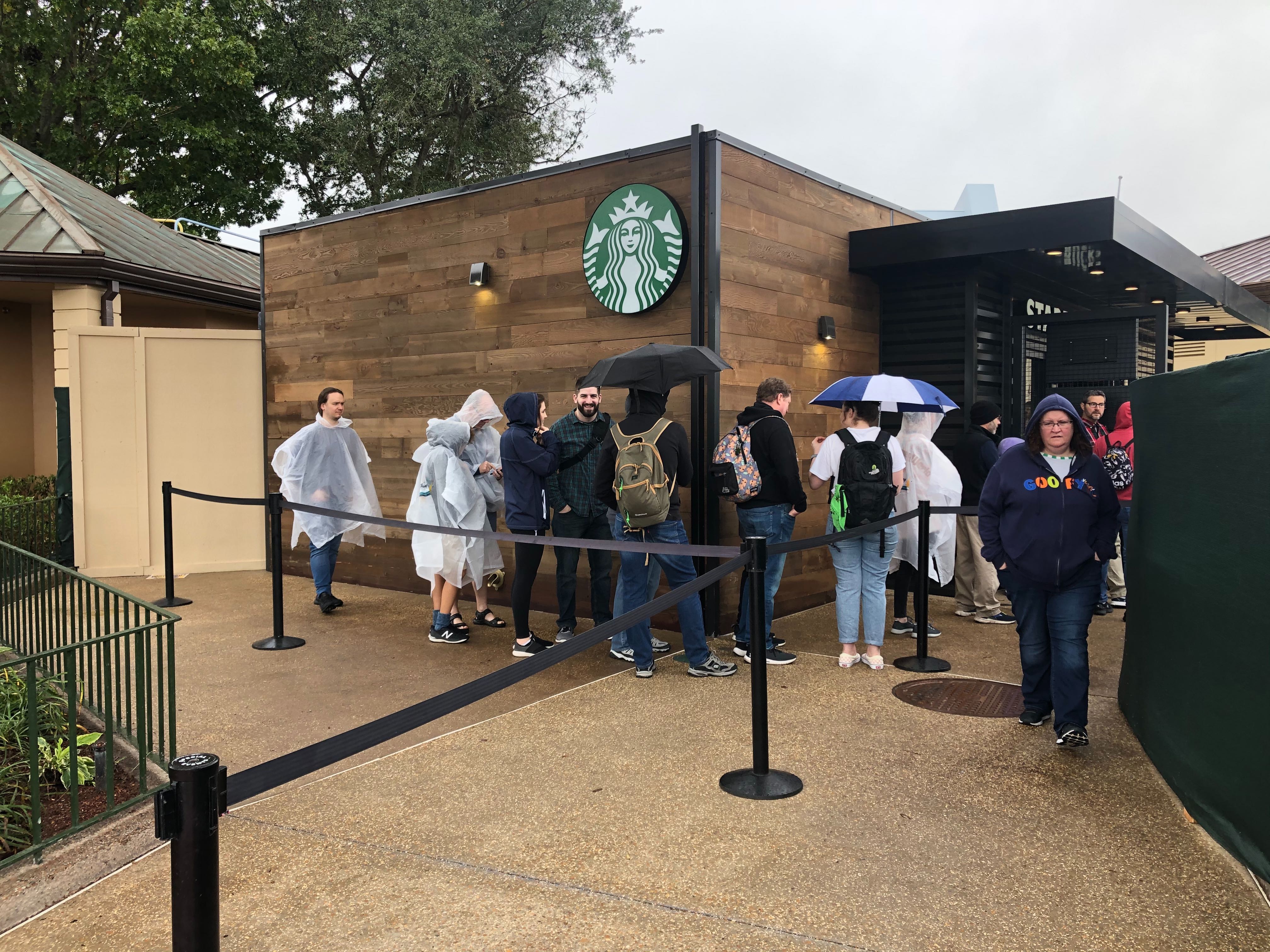 PHOTOS, VIDEO New Starbucks "Traveler's Cafe" Now Officially Open at