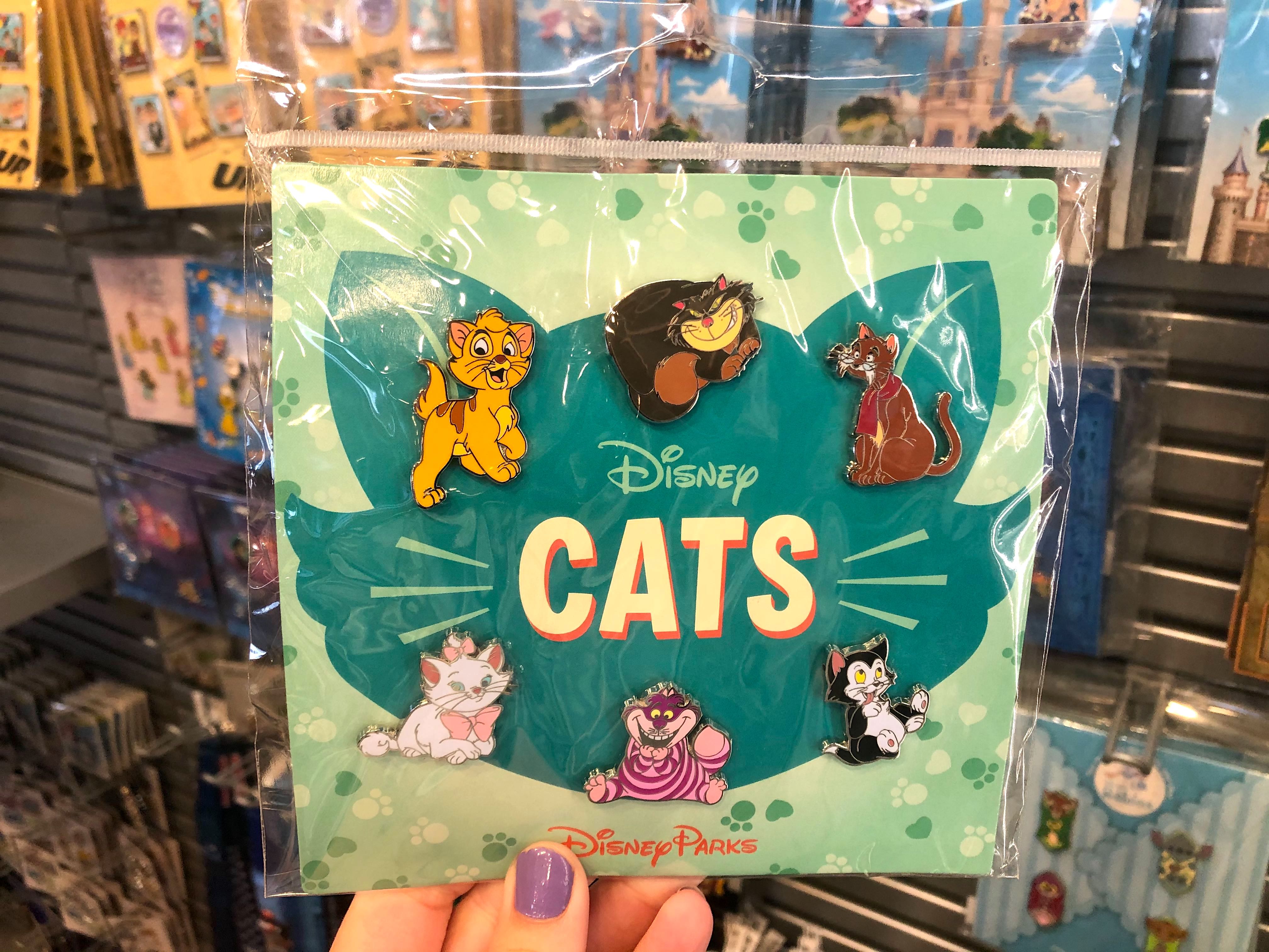 Disney Pin Lady And The Tramp Si And Am Cats Troublemakers  On Card