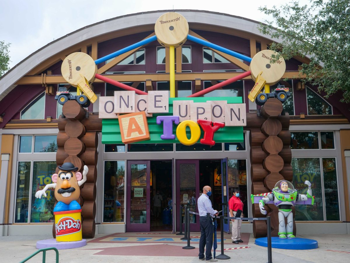 once upon a toy disney springs