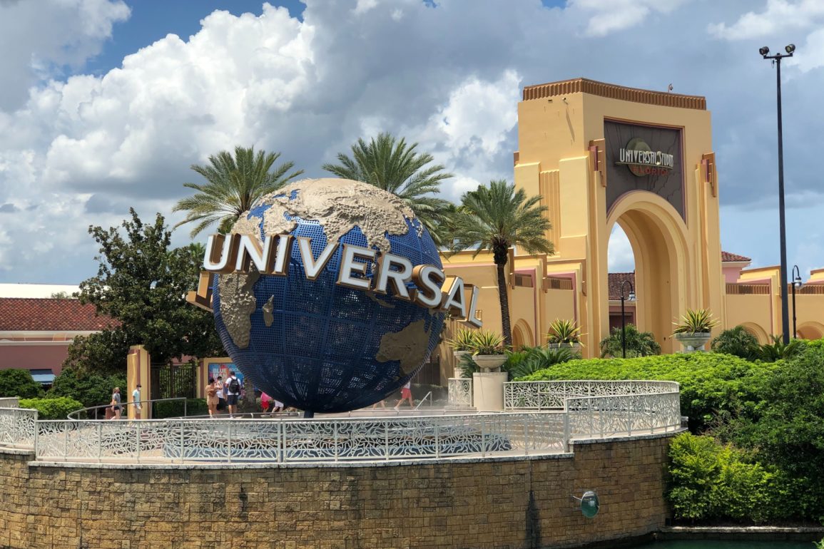 Universal Studios Florida entrance globe and archway