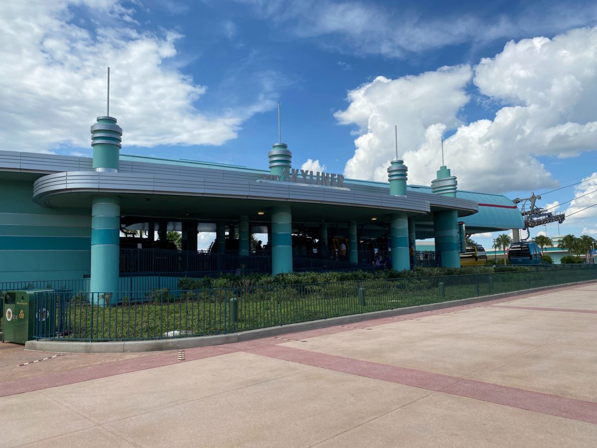 hollywood studio skyliner station