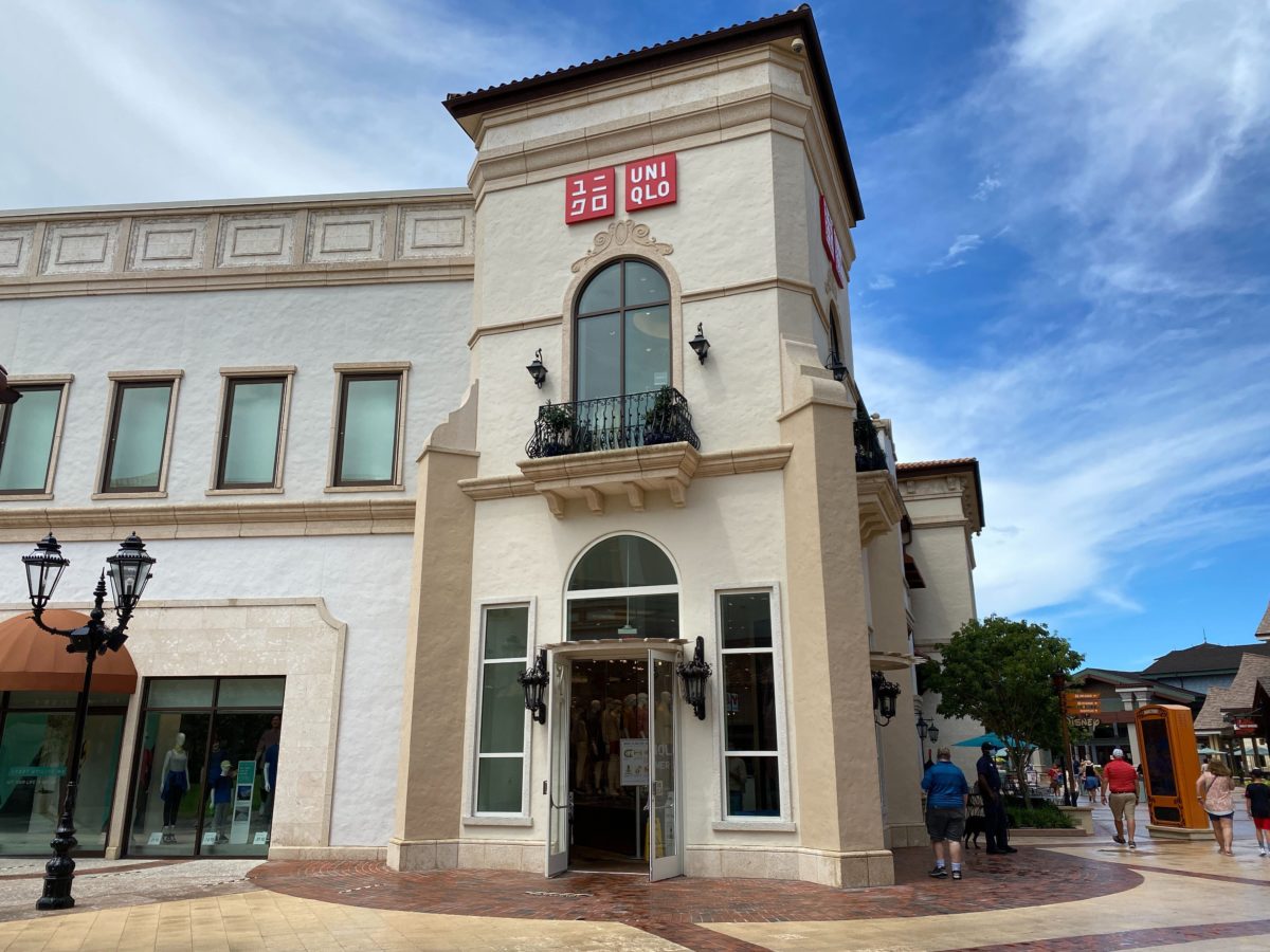UNIQLO Reopens at Disney Springs