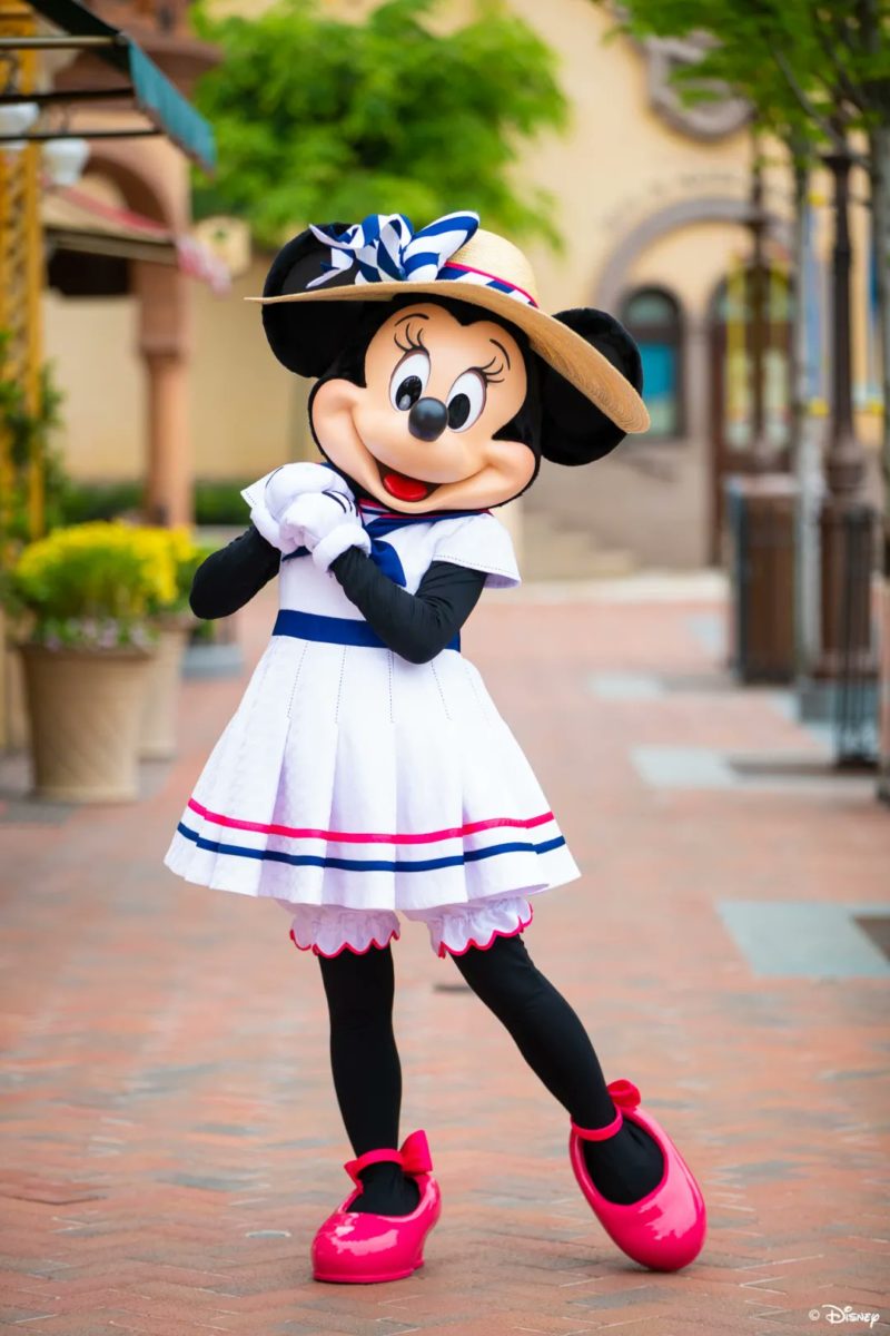 Minnie Mouse 2020 Summer L size T-shirt Shanghai Disneyland Disney exclusive