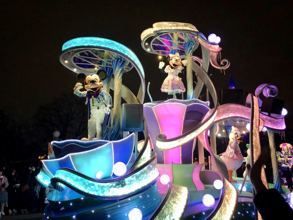 Breaking Disney Light The Night Fireworks Nightfall Glow Nighttime Parade Resuming September 1st At Tokyo Disney Resort Wdw News Today