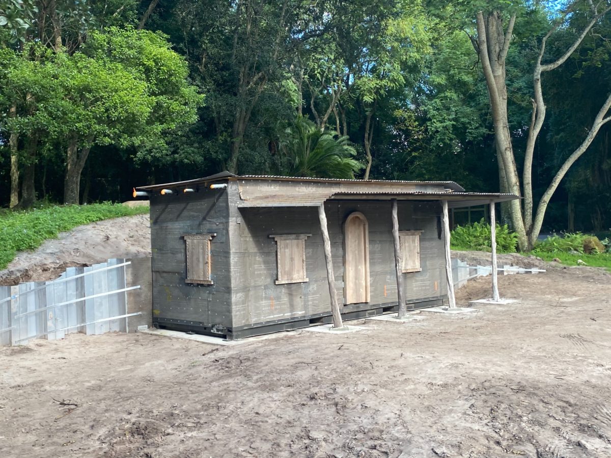 Side-view of shack at Kilimanjaro Safaris, Animal Kingdom