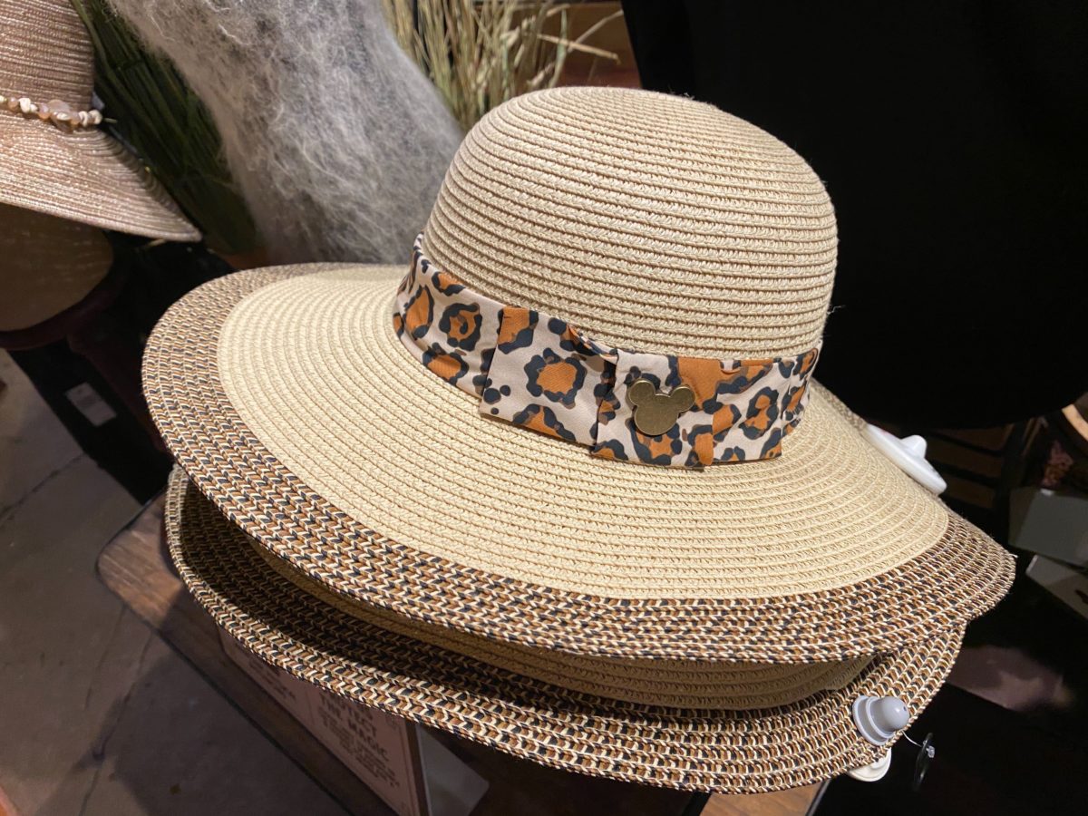 ak-hat-1634745