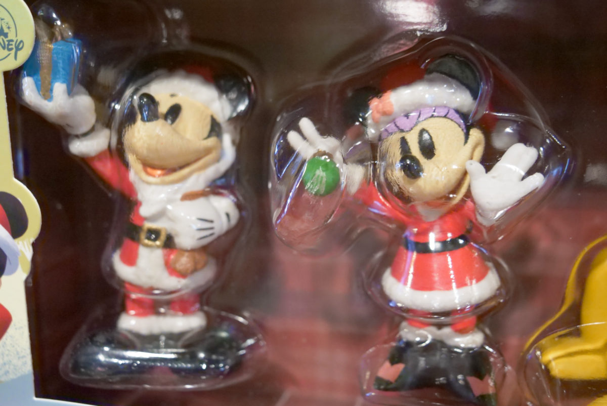christmas-porcelain-figurines-9-20-20-2-4881026