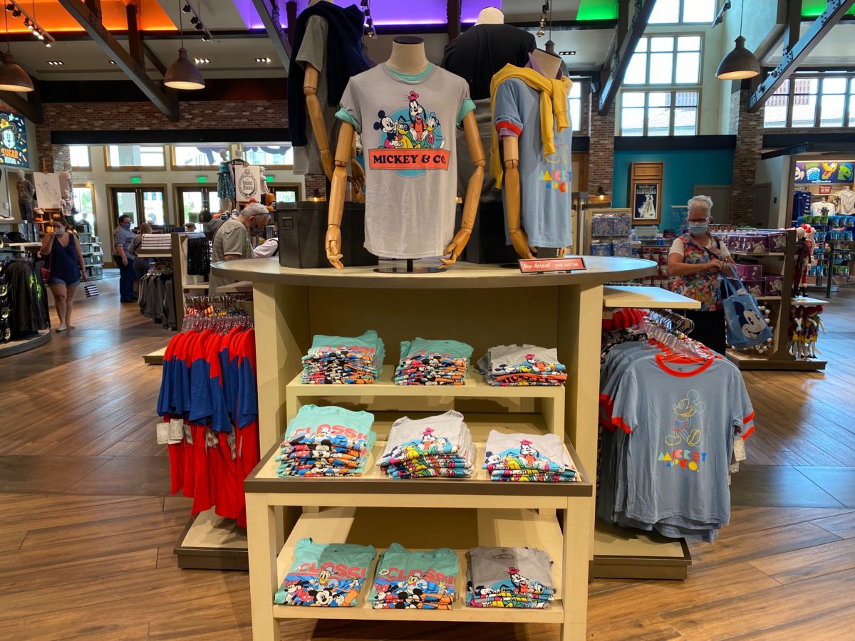 fab-four-merch_31