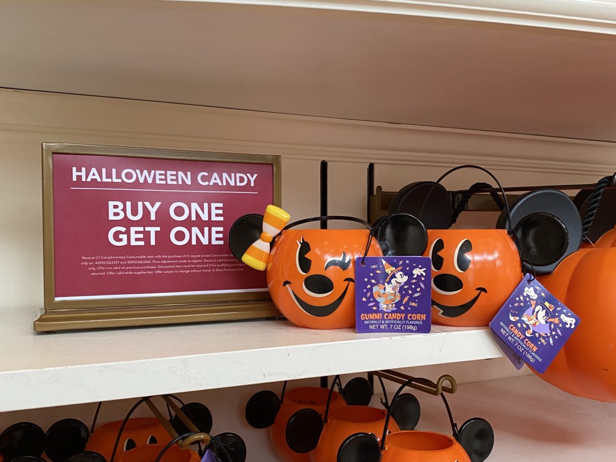 halloween-candy-sale-magic-kingdom-9302020-4553782