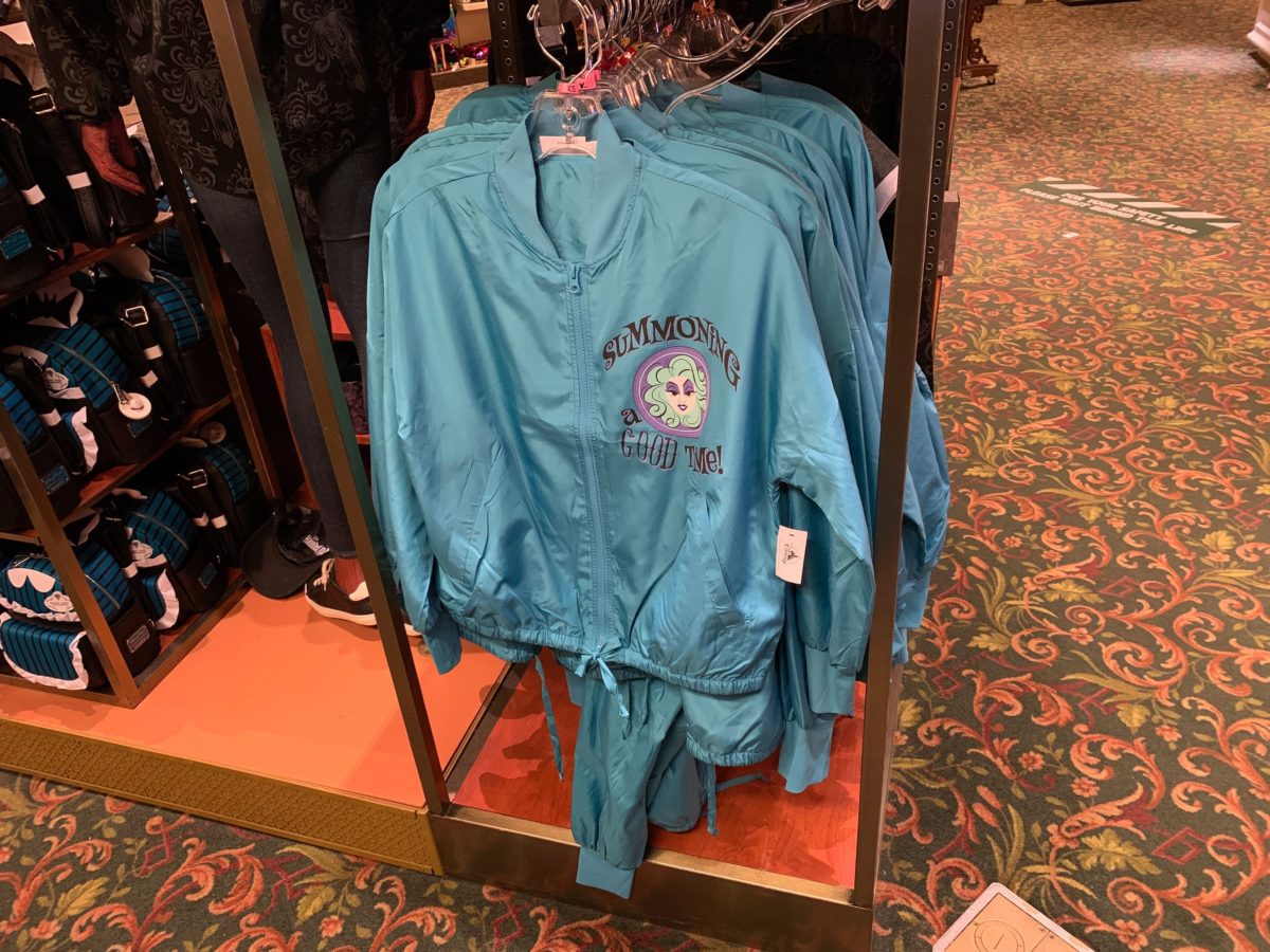 haunted-mansion-windbreaker-rack-3369176