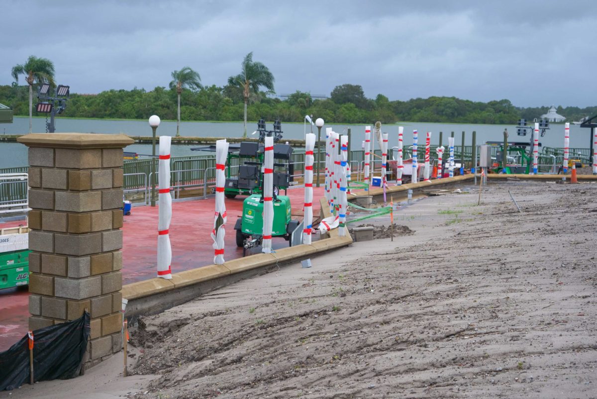 magic-kingdom-dock-construction-4-2412259