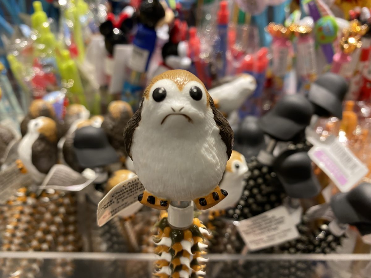 porg-pen-top-epcot-9072020-4407472