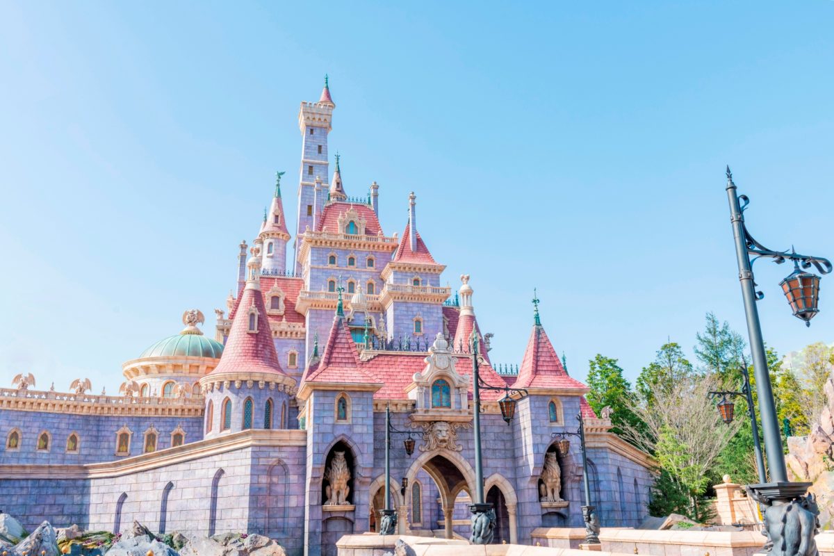 the-enchanted-tale-of-beauty-and-the-beast-tokyo-disneyland-castle