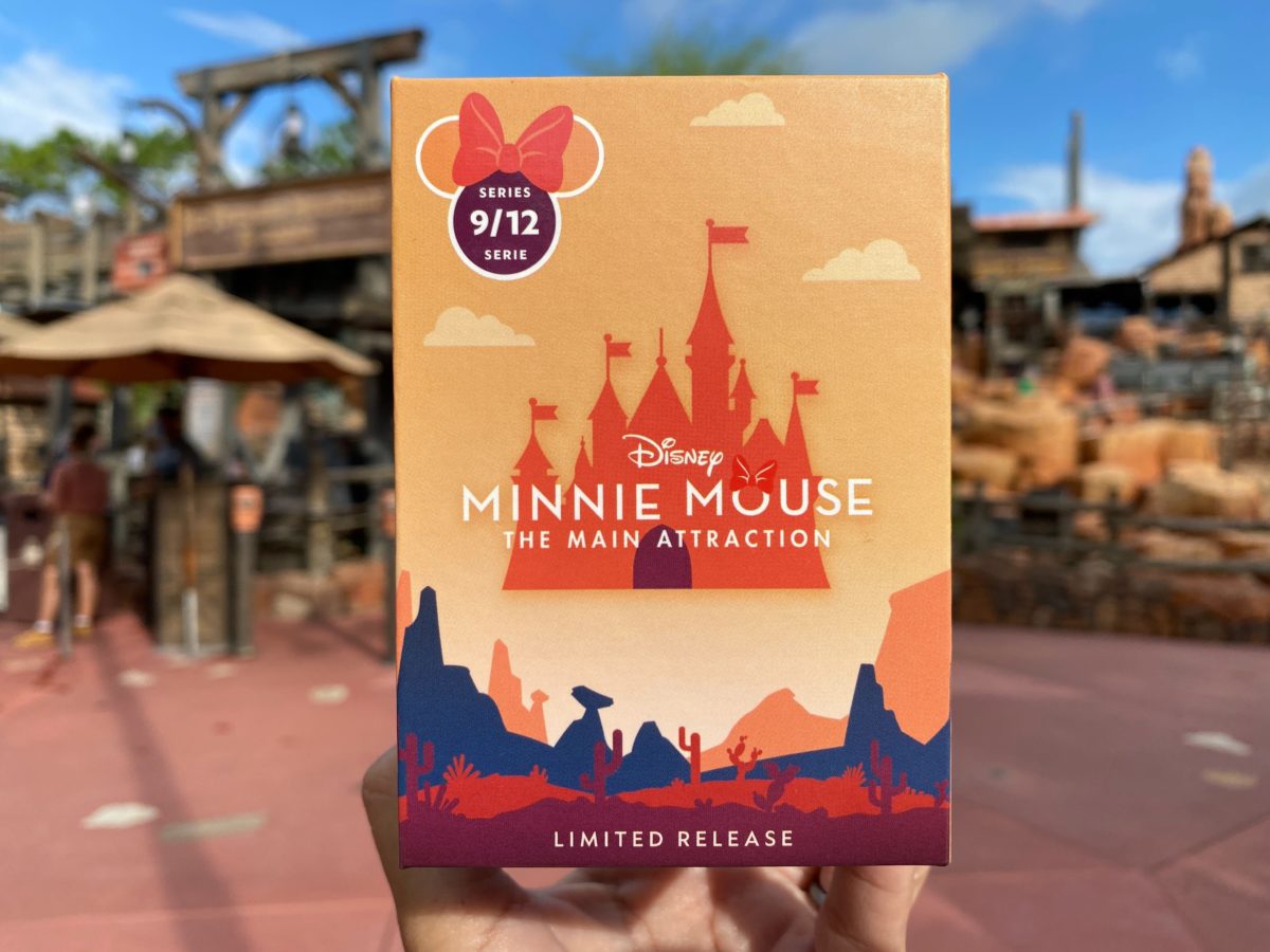 big-thunder-mountain-railroad-minnie-mouse-the-main-attraction-22