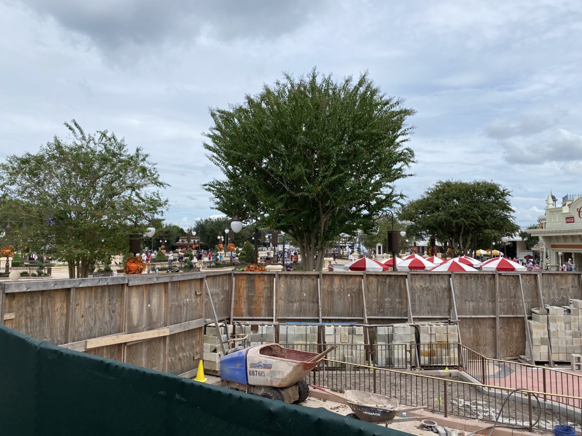 caseys-corner-seating-expansion_13