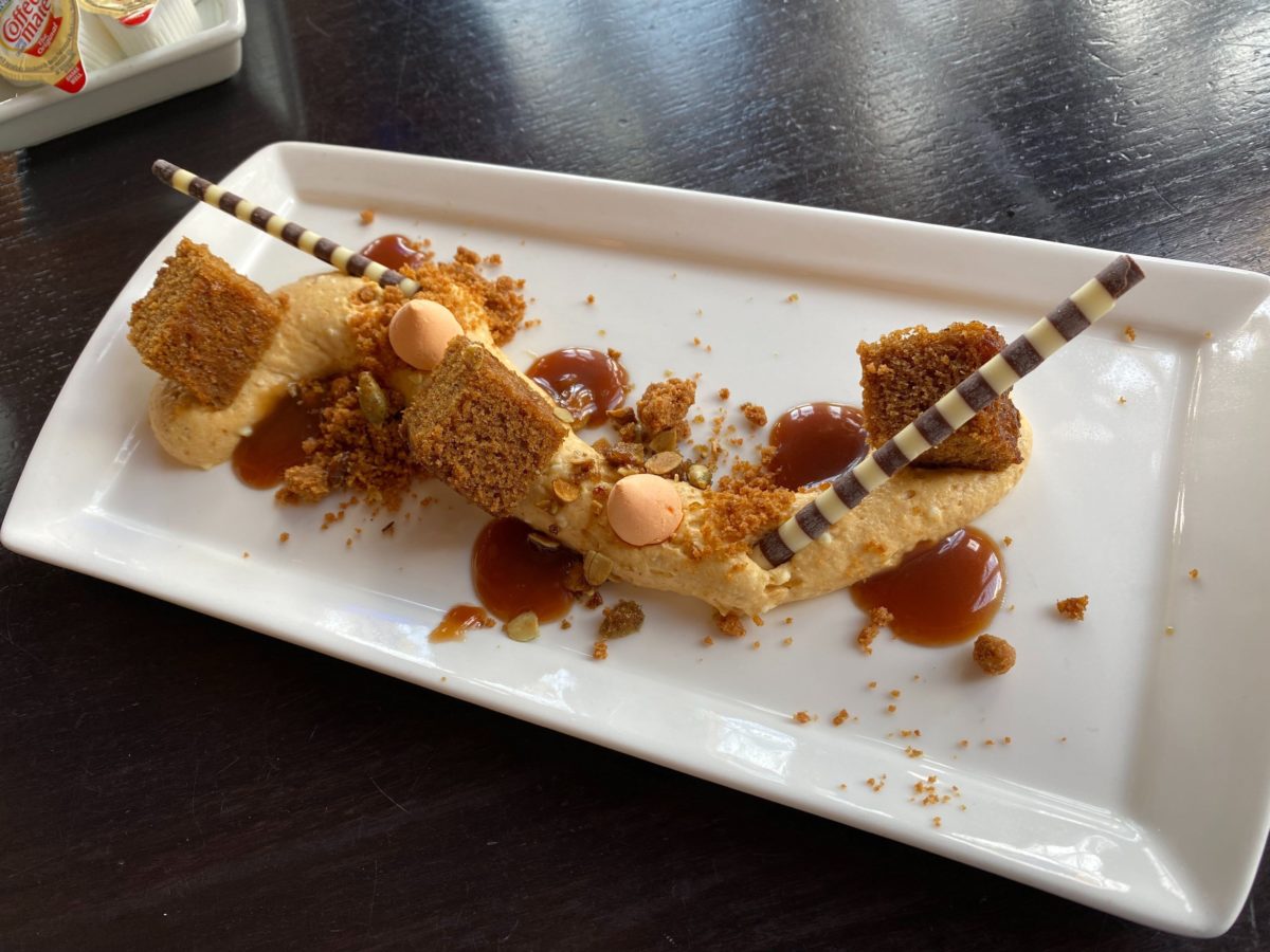 cinderellas-royal-table-desserts-5