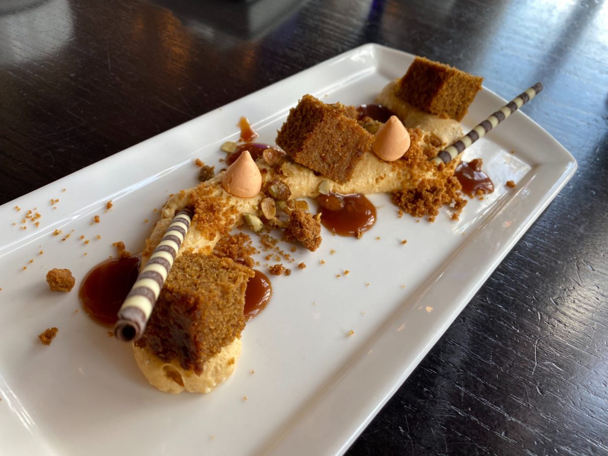 cinderellas-royal-table-desserts-9