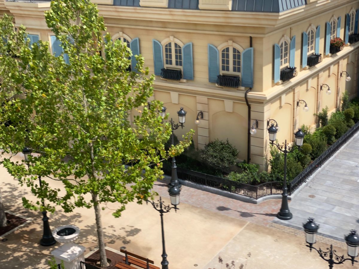 france-expansion-09-18-30