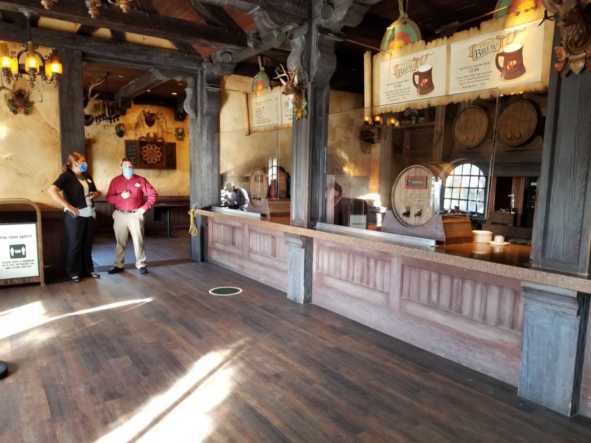 gastons-tavern-reopening_36