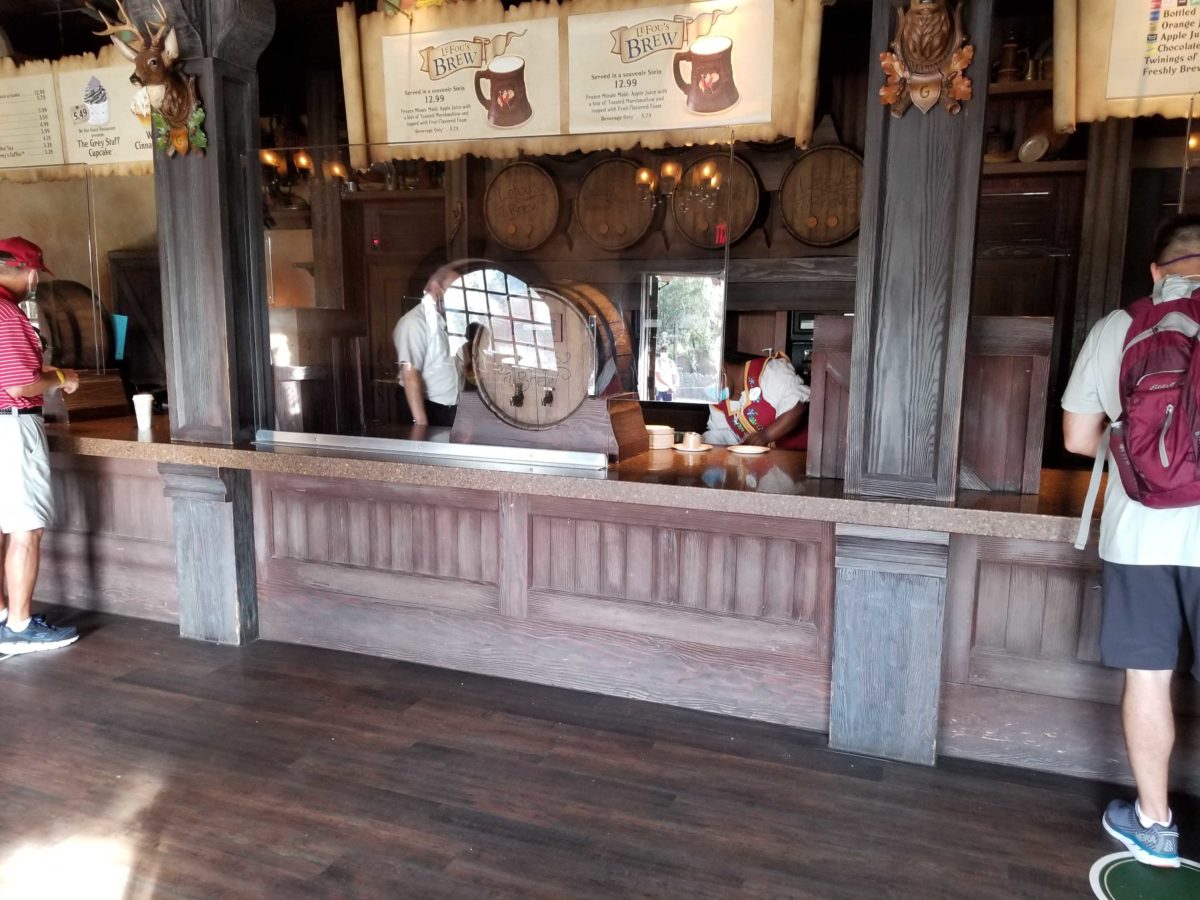 gastons-tavern-reopening_49