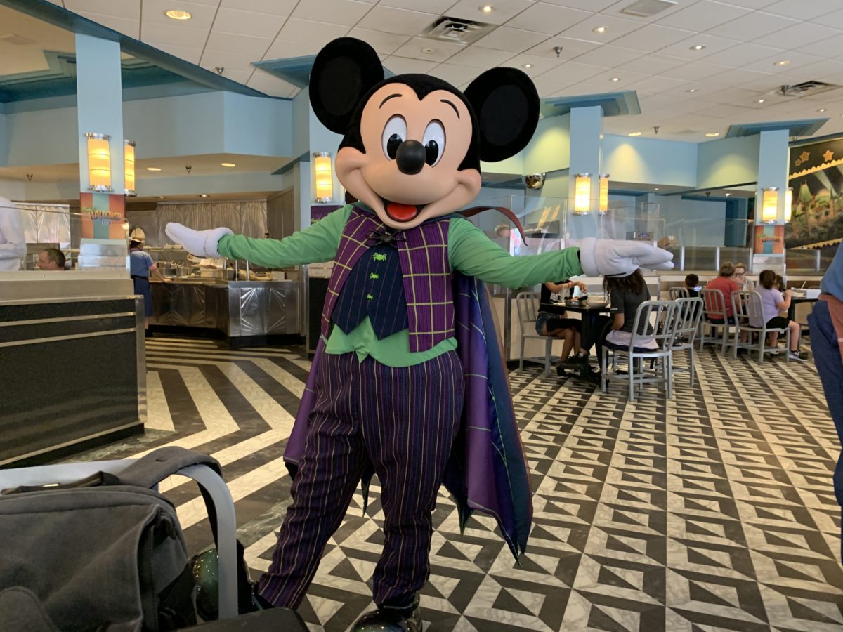 halloween-hollywood-vine-characters-2020_3