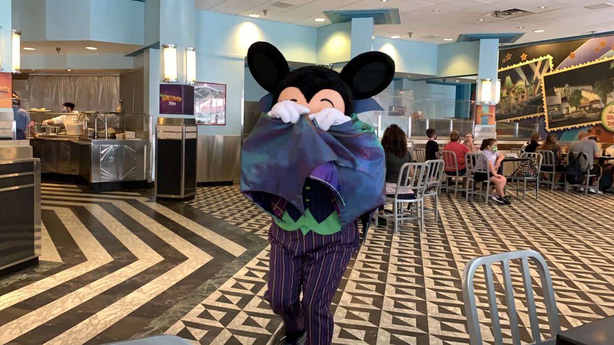 halloween-hollywood-vine-characters-2020_36