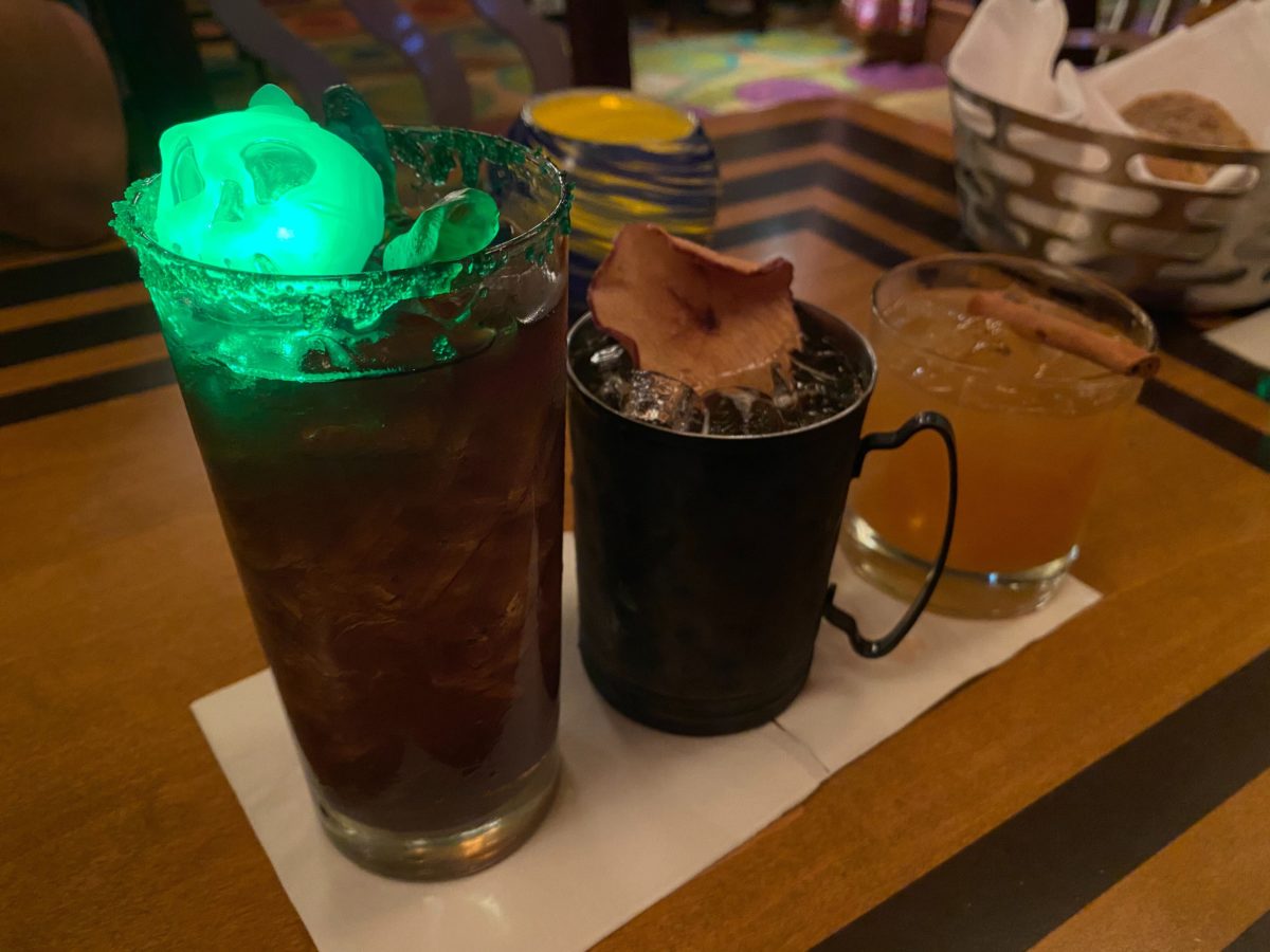 harvest-punch-wild-apple-mule-witches-brew-the-wave-of-american-flavors-disneys-contemporary-resort-8