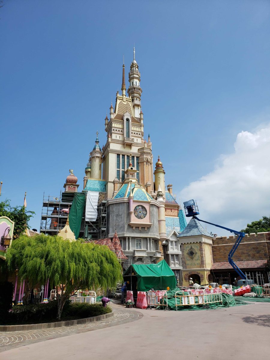 hong-kong-castle-of-magical-dreams-09-22-3-2