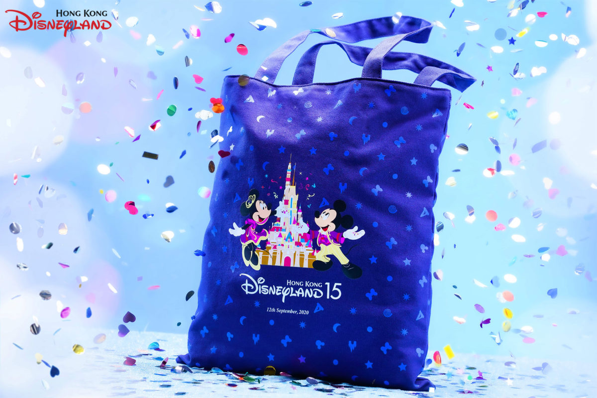 hong-kong-disneyland-15th-anniversary-hotel-tote-bag-disney-magical-kingdoms-blog-1