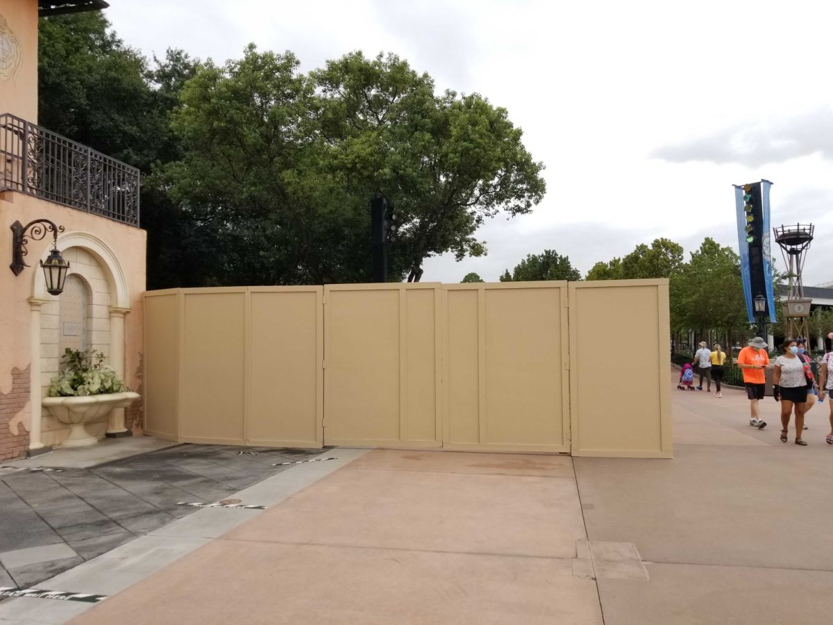 italy-construction-walls-09-22-14