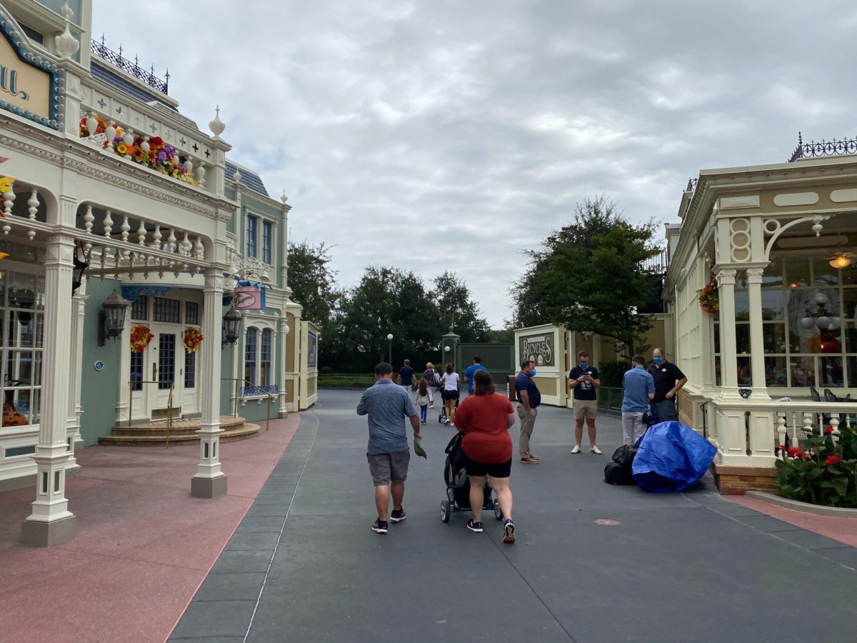 magic-kingdom-bypass-street-1