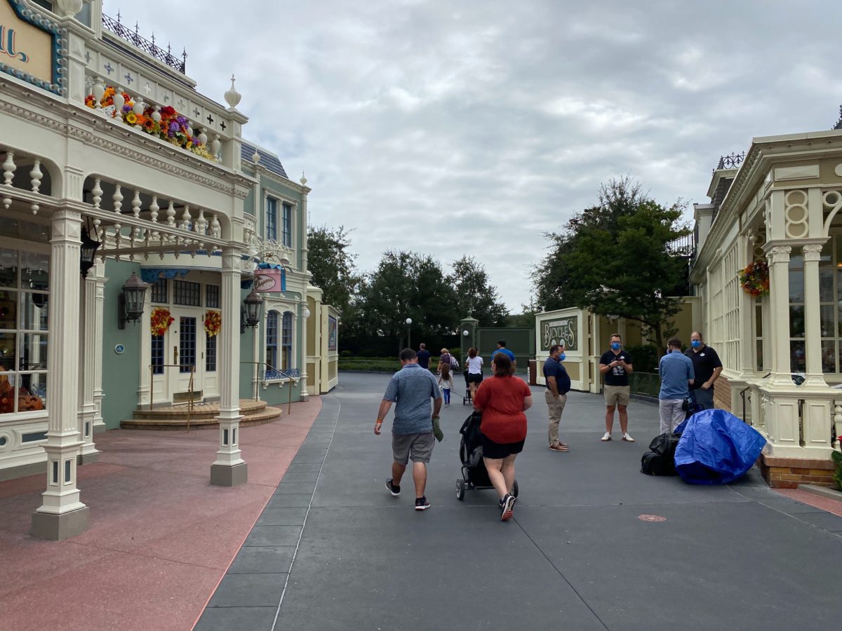 magic-kingdom-bypass-street-2