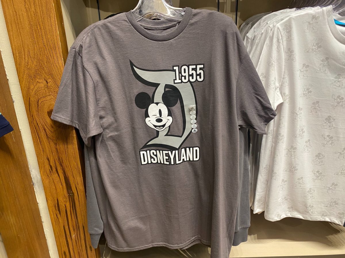 mickey-disneyland-shirt-1