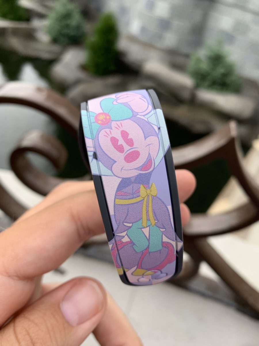 minnie-main-attraction-magicbands-sir-mickeys_10