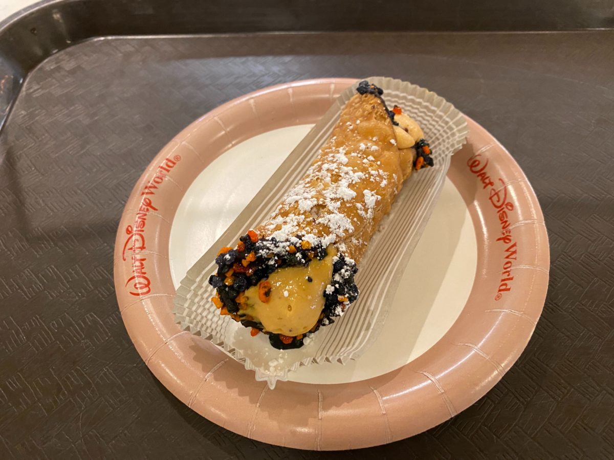 pumpkin-cheesecake-cannoli-4