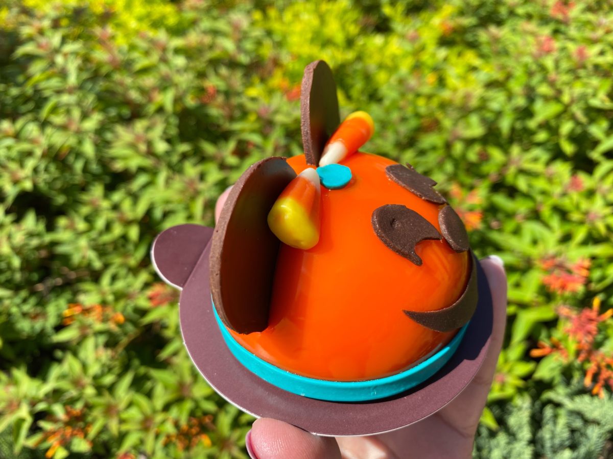 pumpkin-minnie-mouse-cake-amorettes-patisserie-disney-springs-13