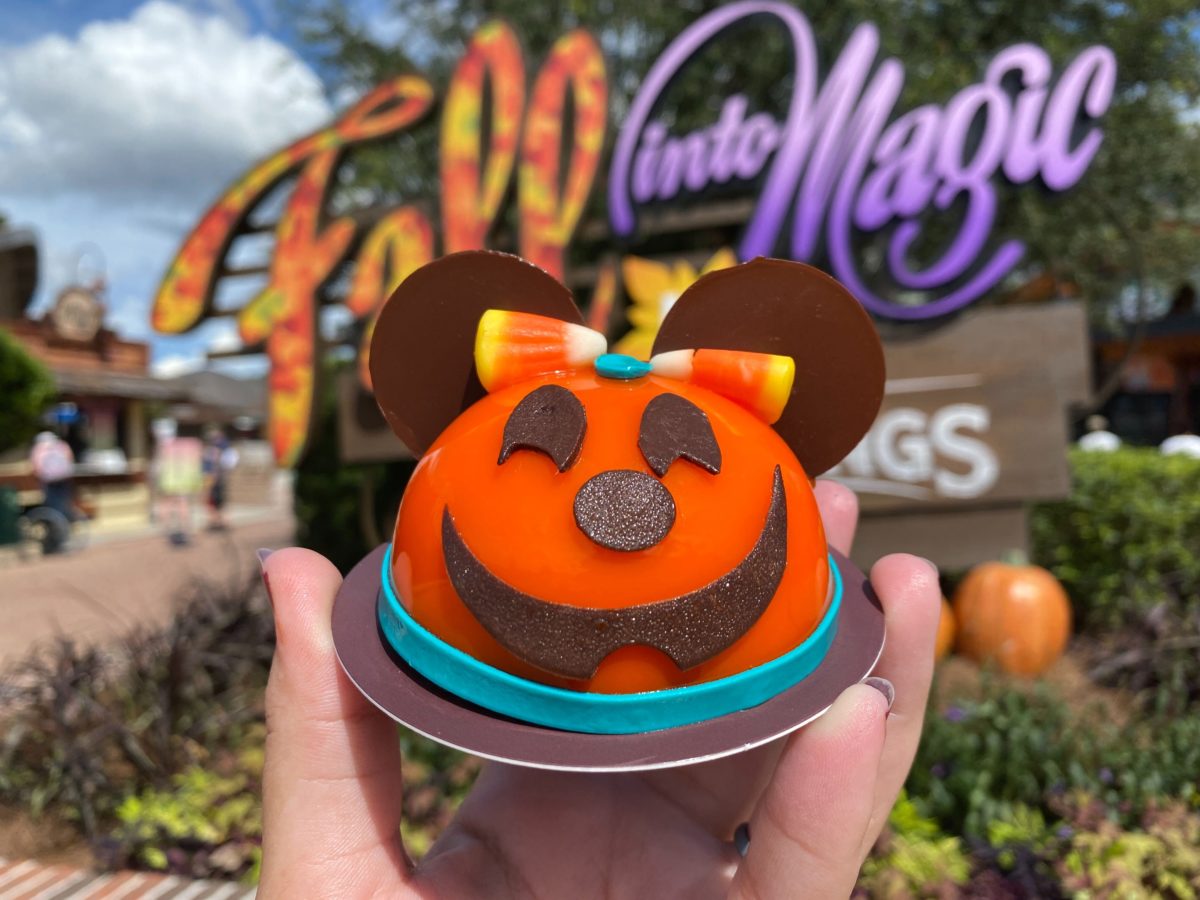 pumpkin-minnie-mouse-cake-amorettes-patisserie-disney-springs-18
