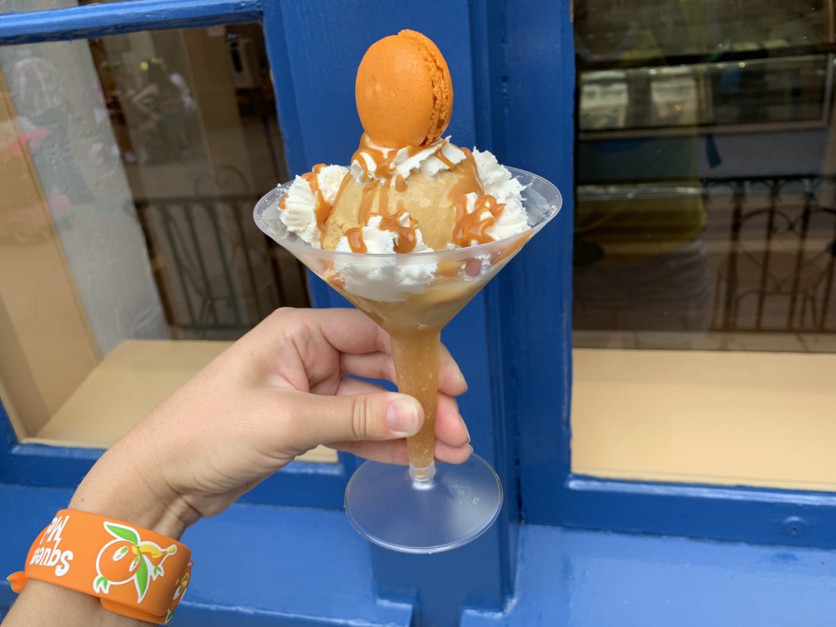 pumpkin-spice-macaron-ice-cream-martini-artisan_-20