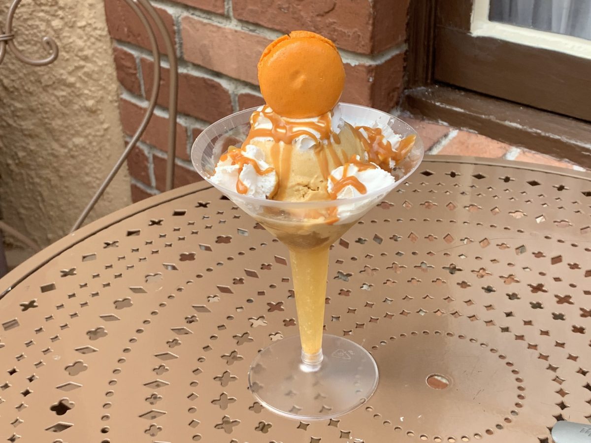 pumpkin-spice-macaron-ice-cream-martini-artisan_-29