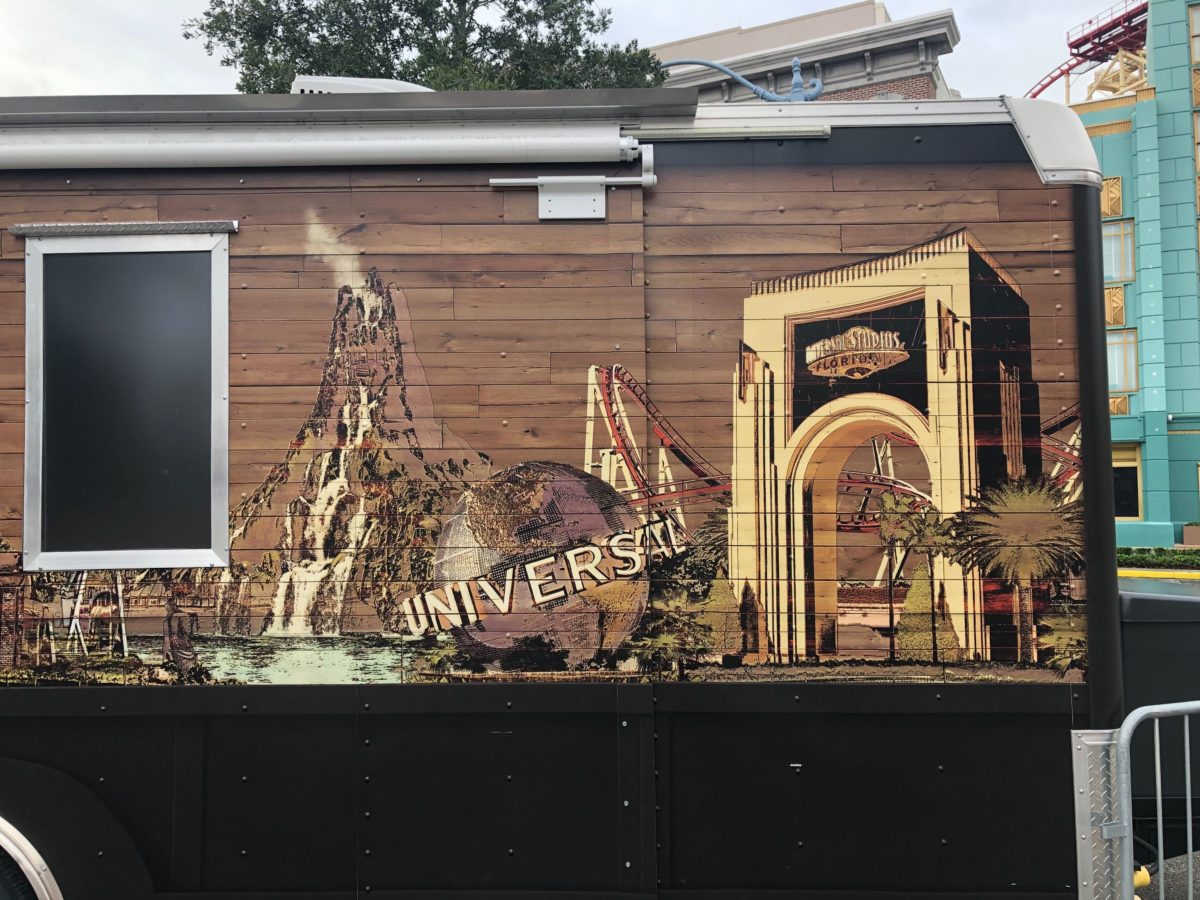 universal-food-trucks-10