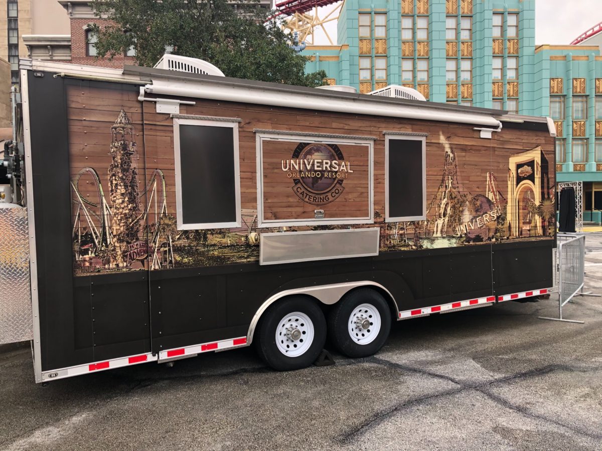 universal-food-trucks-12