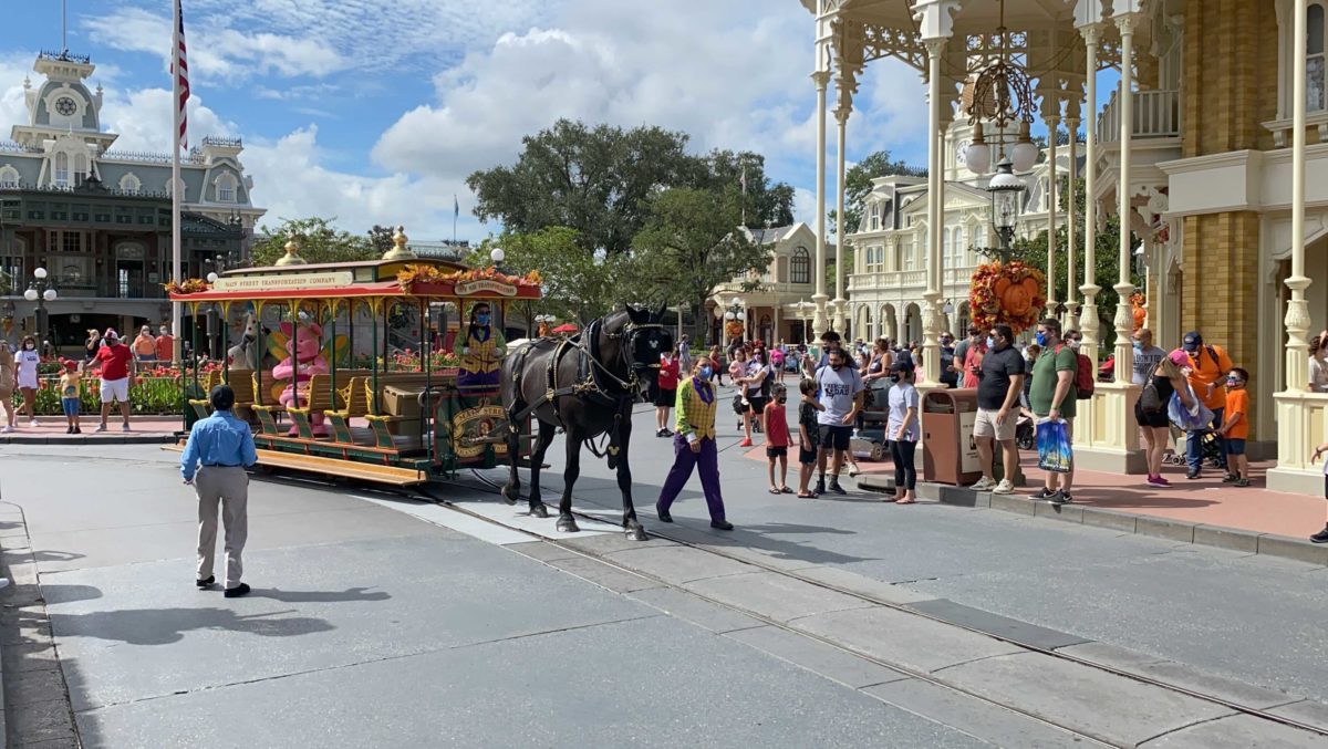 winnie-the-pooh-halloween-cavalcade-1