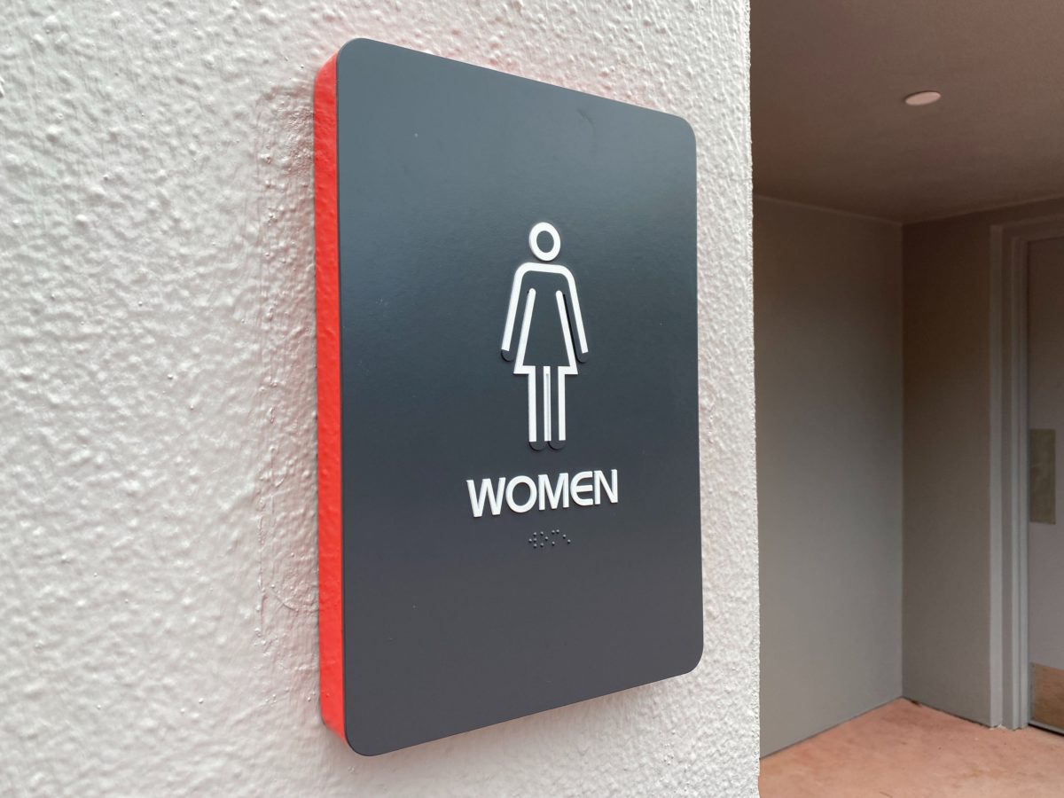 world-discovery-restroom-signage_9