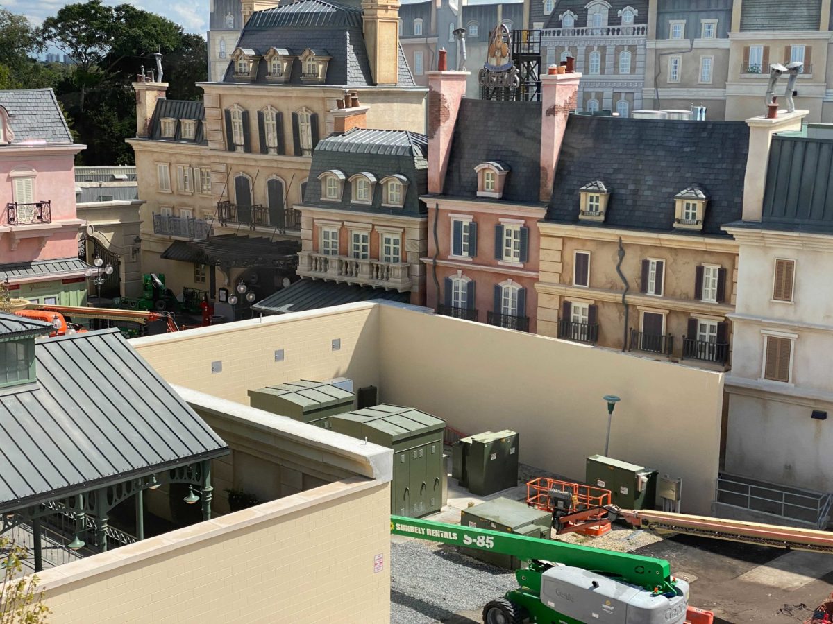 10-11-france-pavilion-update-16-4043736